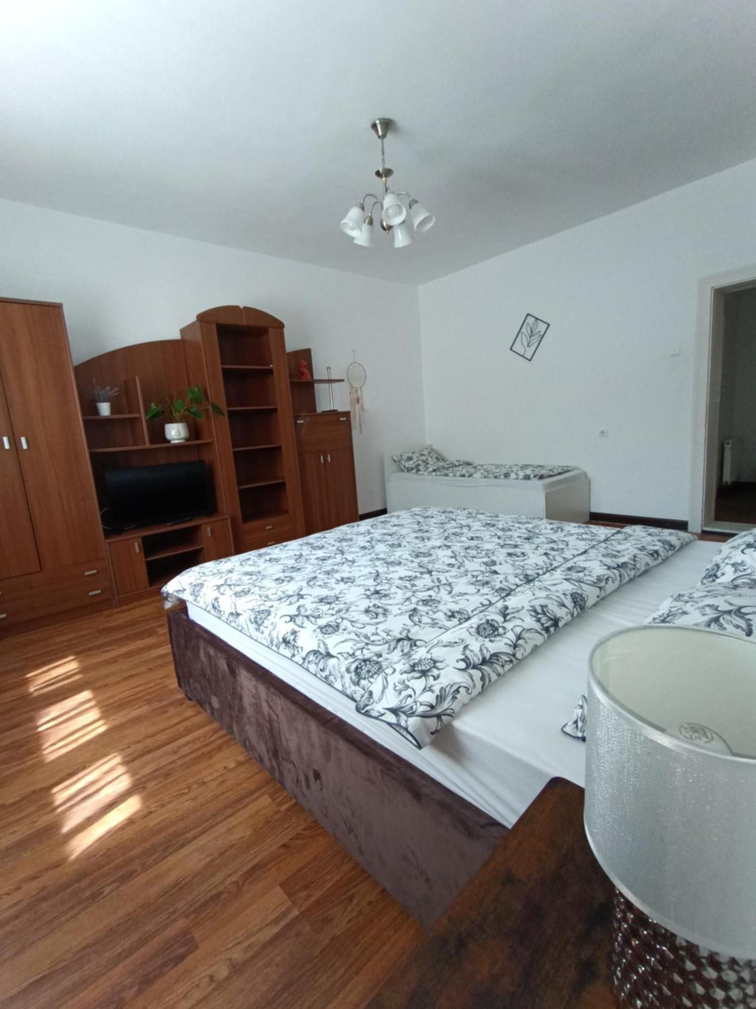 Dove Apartment Sibiu Exterior photo